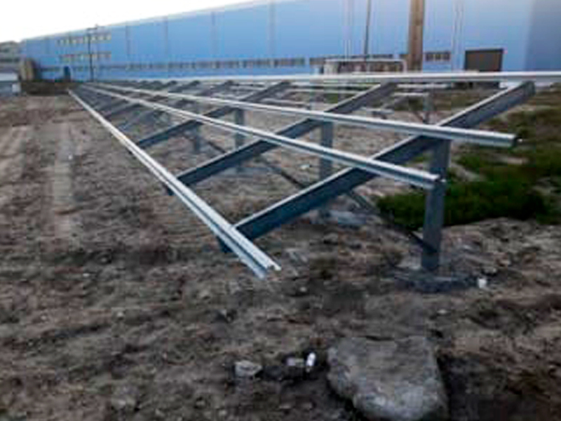 Perfis em aço galvanizado para apoio de painéis fotovoltaicos